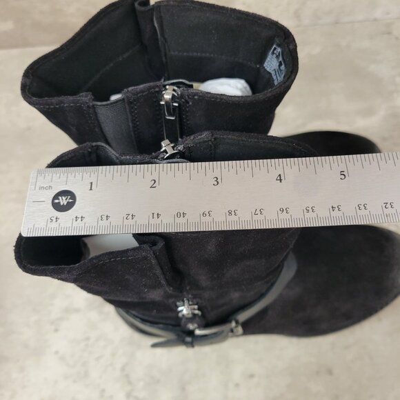 Clarks Womens Boots Size 7 M Black Suede Nissini Pearl Size Buckle New - Picture 5 of 13